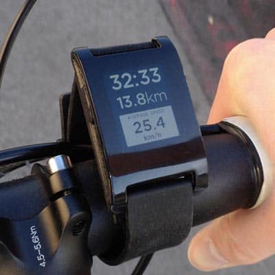 Pebble E-Paper Smart Watch On A Bike